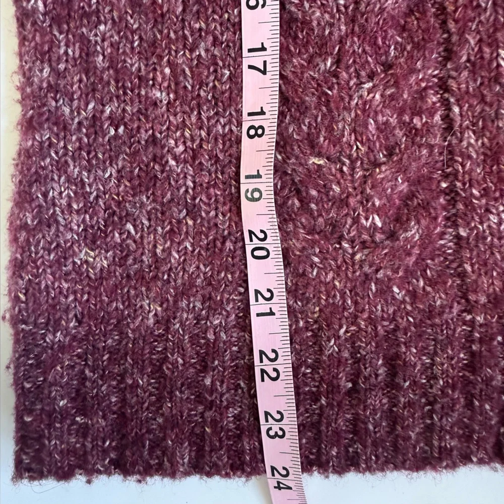 LL BEAN Women’s Burgundy Cable Knit Wool Blend Cardigan Sweater Vest Academia